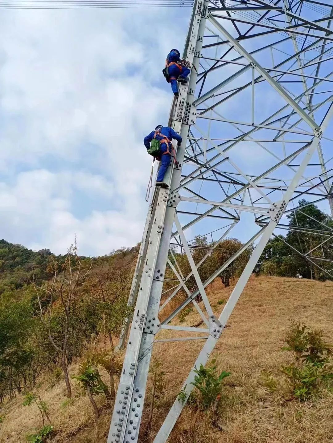 500kV二榄一、二线综合检修任务圆满完成